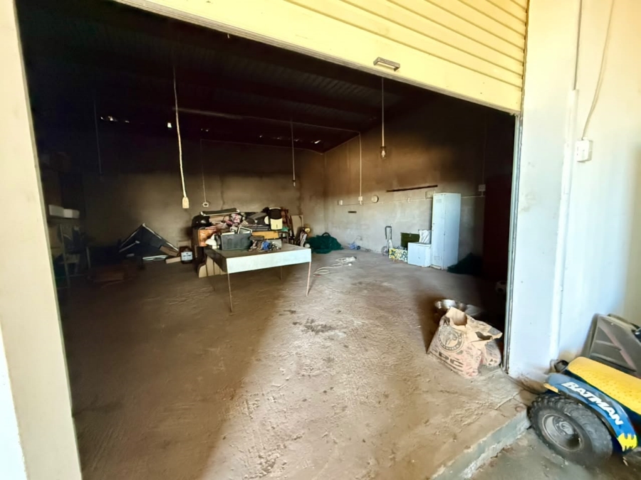 13 Bedroom Property for Sale in Bainsvlei Free State